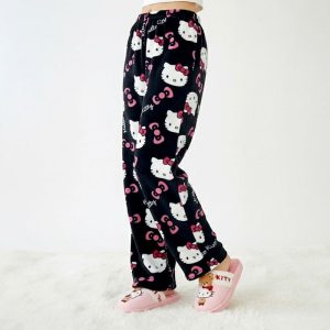 Pyjama Hello Kitty Noir​ en polaire douce pour adultes