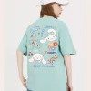 T Shirt​ Cinnamoroll bleu pour adulte porté par une femme