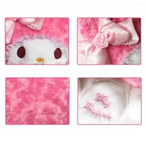 Peluche My Melody sanrio en détails
