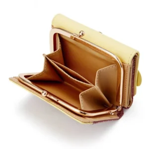 Porte Feuille Pompompurin Sanrio emplacement monnaie