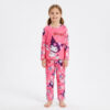 Pyjama Kuromi et My Melody rose porté par une Fille